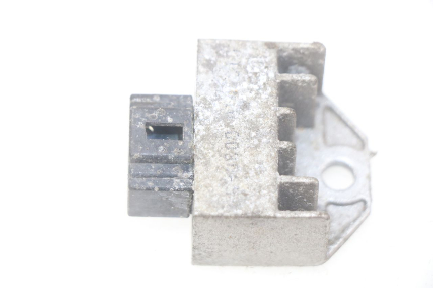 photo de CHARGING REGULATOR PEUGEOT LUDIX 2 PRO 4T 50 (2008 - 2013) - Main view