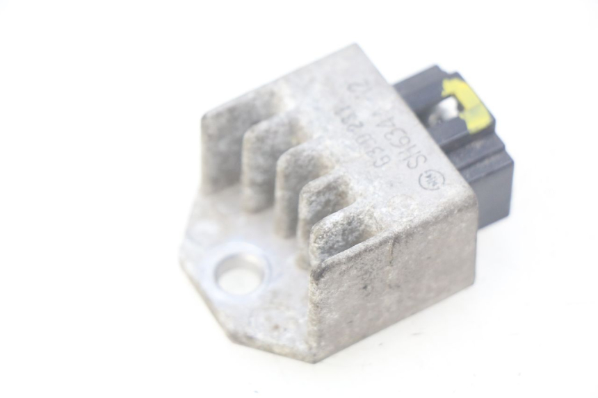 photo de CHARGING REGULATOR PEUGEOT LUDIX 50 (2005 - 2007) - Alternative perspective