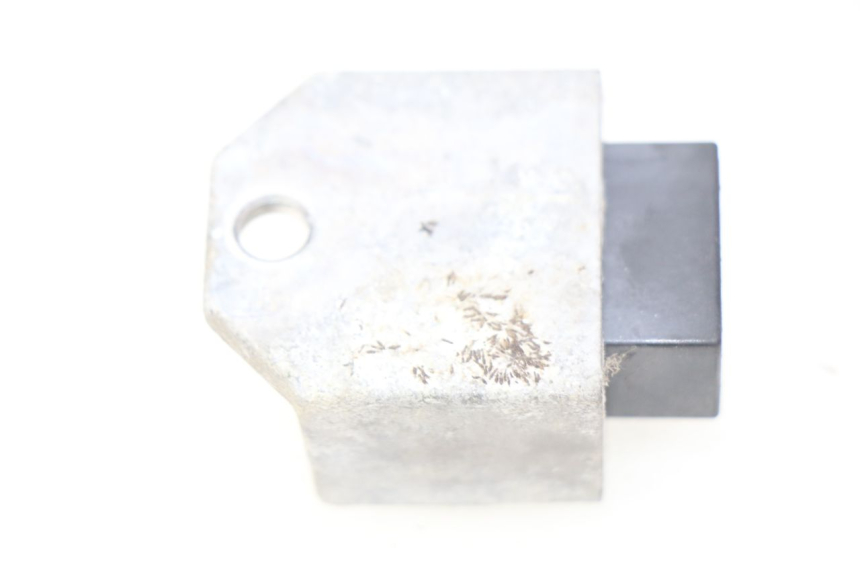 photo de CHARGING REGULATOR PEUGEOT LUDIX 50 (2008 - 2017) - Alternative perspective