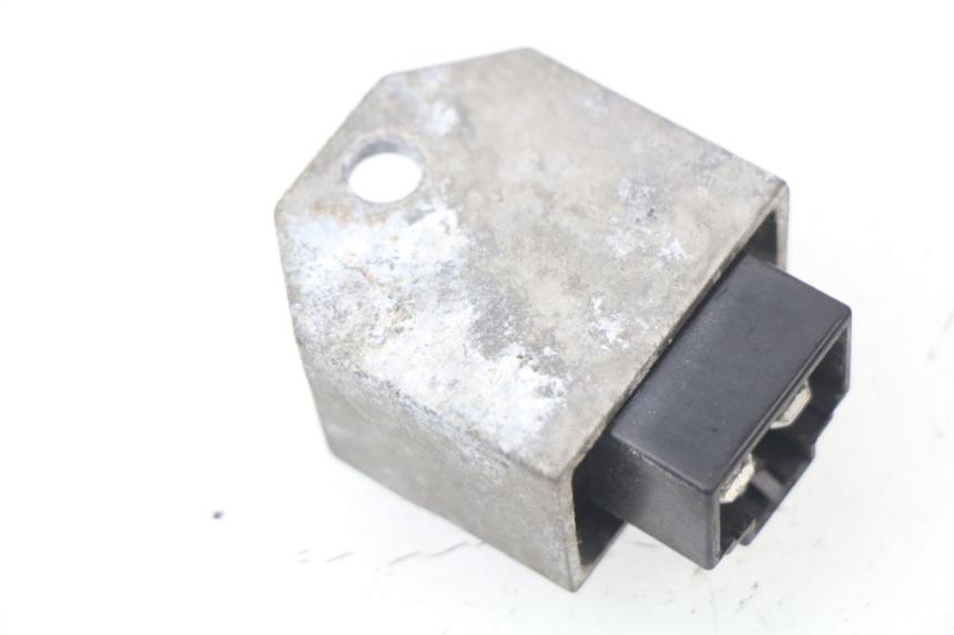 photo de REGULATOR PEUGEOT LUDIX ONE 50 (2004 - 2006) - Component detail