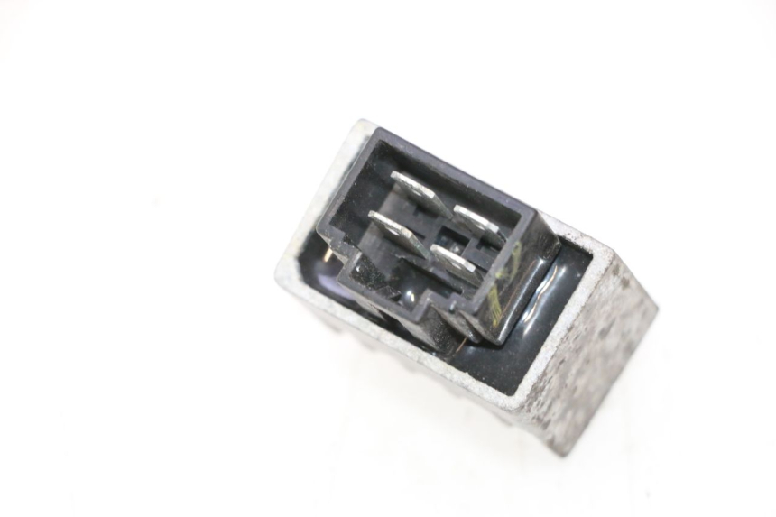 photo de REGULATOR PEUGEOT LUDIX ONE 50 (2004 - 2006) - Component detail