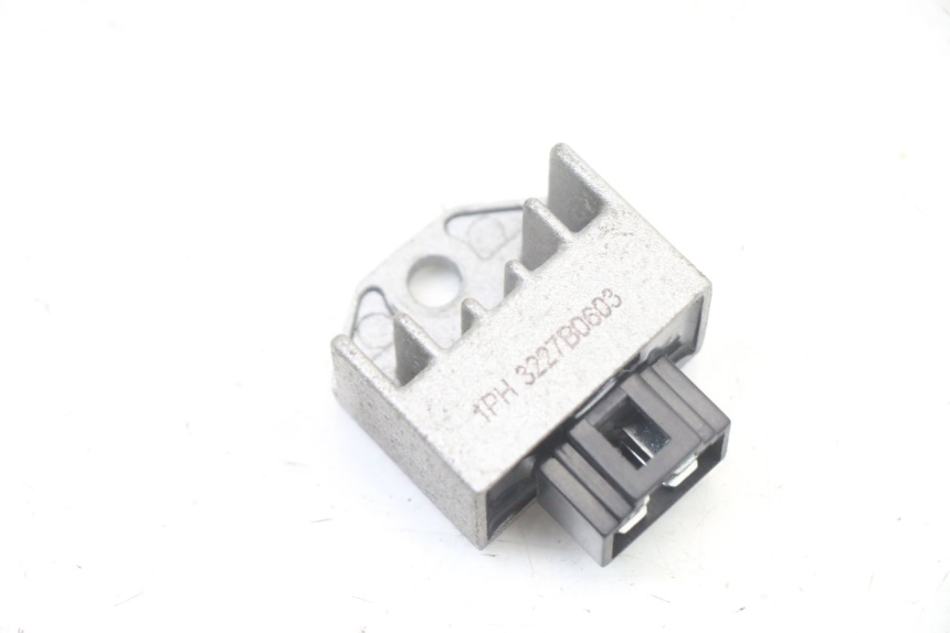 photo de CHARGING REGULATOR MBK OVETTO ONE 2T 50 (2013 - 2017) - Main view