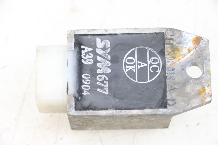 photo de REGULATOR SYM MIO 50 (2005 - 2010) - Zoom on usage condition