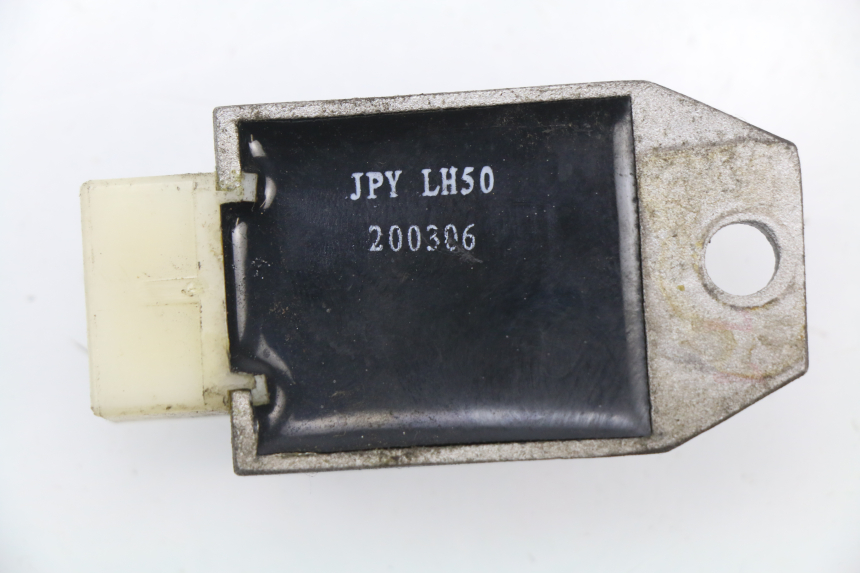 photo de REGULATOR LINHAI MONARCH 125 (2003 - 2005) - Alternative perspective