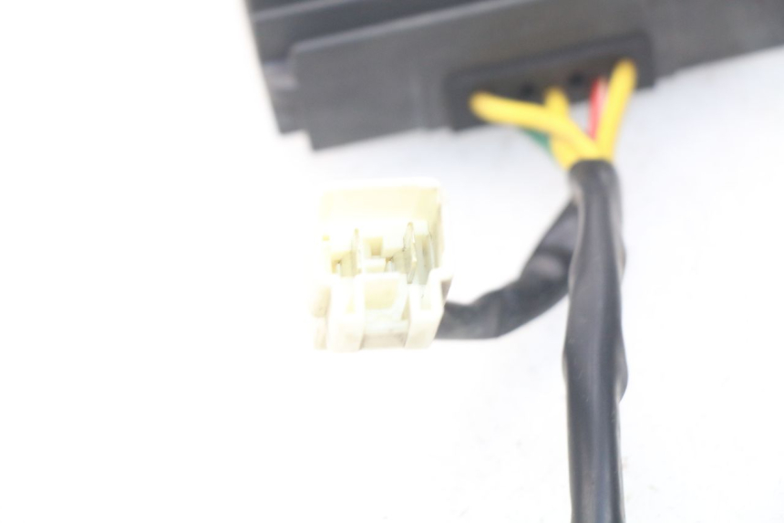 photo de REGULATOR PIAGGIO MP3 HPE 500 (2019 - 2022) - Technical close-up