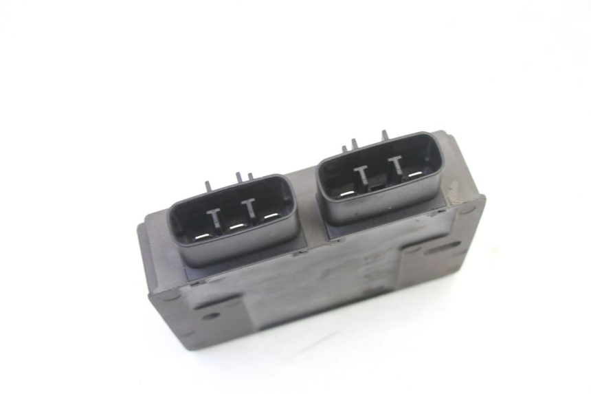 photo de REGULATOR PIAGGIO MP3 HPE 310 (2024 - 2025) - Zoom on usage condition