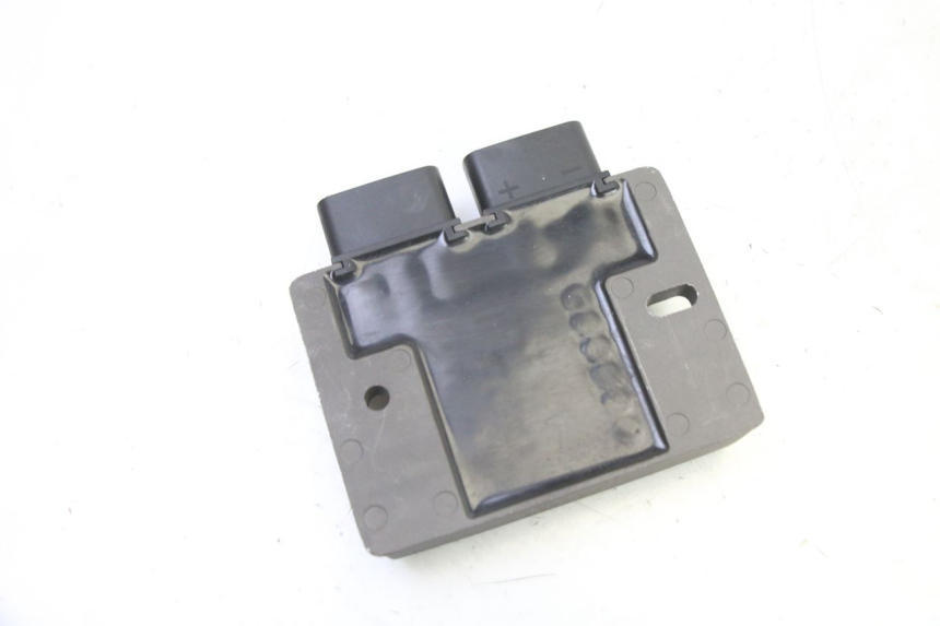 photo de REGULATOR PIAGGIO MP3 HPE 310 (2024 - 2025) - Alternative perspective