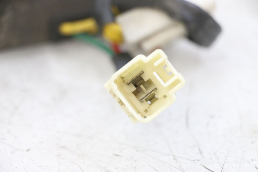 photo de REGULATOR PIAGGIO MP3 LT 300 (2010 - 2016) - Fixing points details