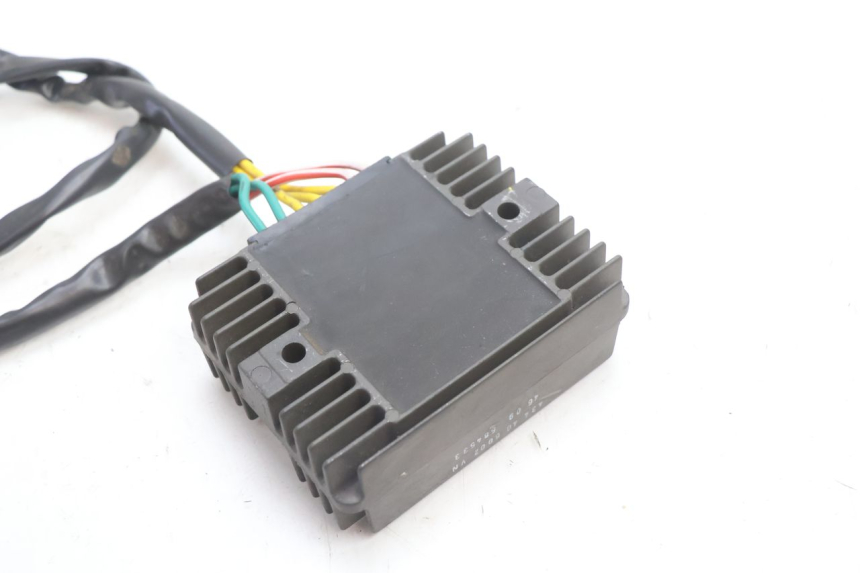 photo de CHARGING REGULATOR PIAGGIO MP3 LT 400 (2007 - 2012) - Technical close-up