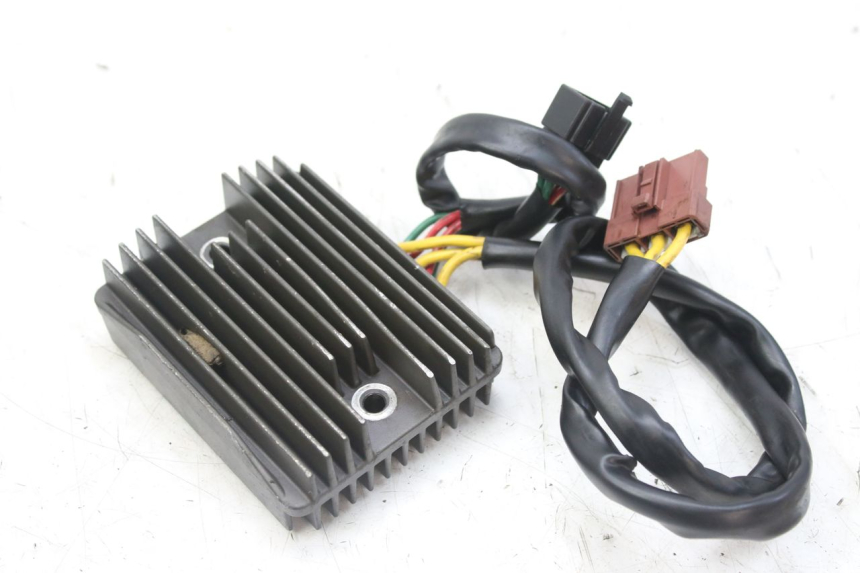 photo de CHARGING REGULATOR PIAGGIO MP3 RL 250 (2006 - 2010) - Main view