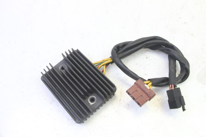 photo de CHARGING REGULATOR PIAGGIO MP3 RL 250 (2006 - 2010) - Main view