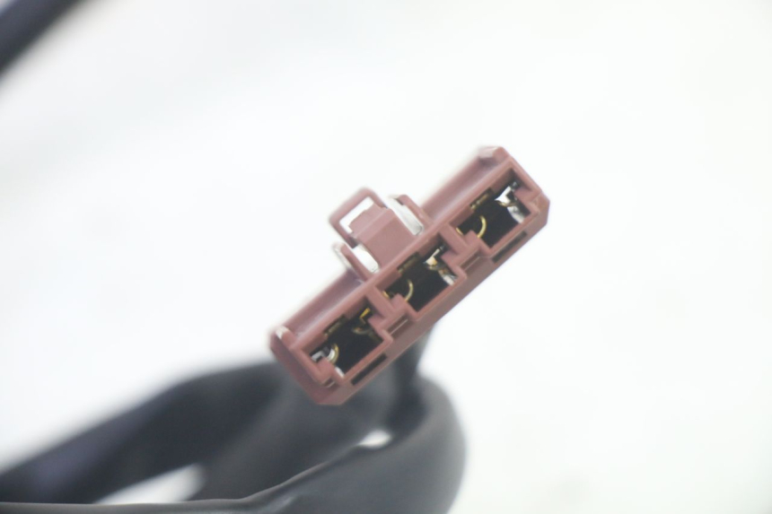 photo de CHARGING REGULATOR PIAGGIO MP3 RL 250 (2006 - 2010) - Fixing points details