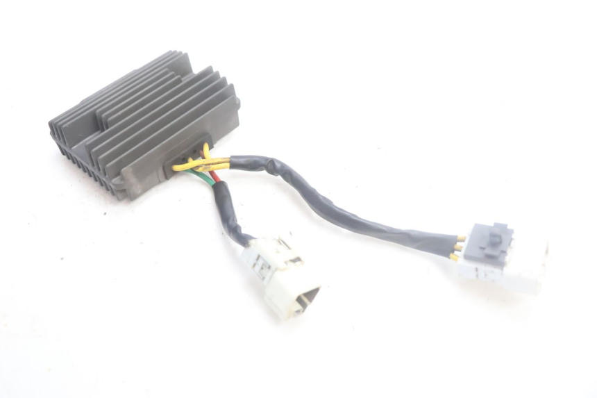 photo de REGULATOR PIAGGIO MP3 500 (2016 - 2018) - Zoom on usage condition