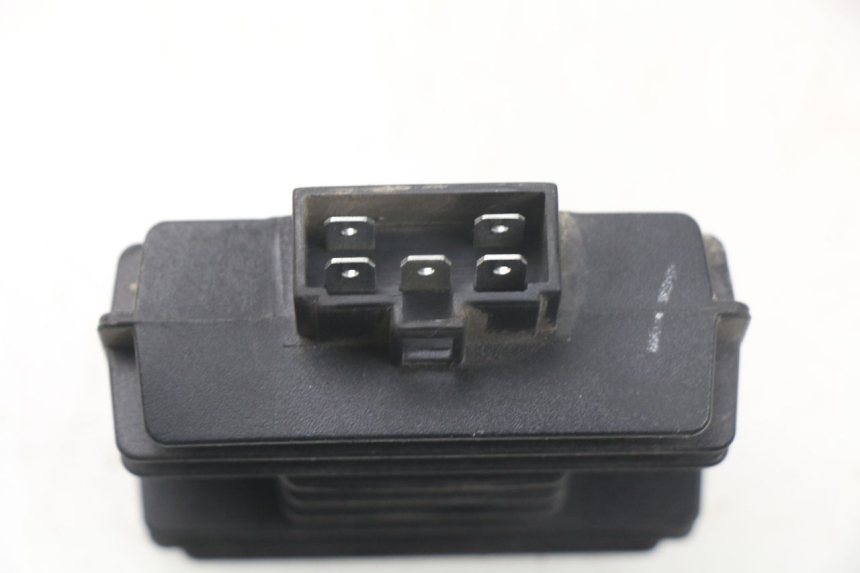 photo de REGULATOR MBK MW TRYPTIK 125 (2017 - 2022) - Alternative perspective