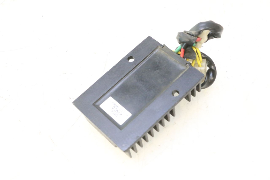 photo de REGULATOR KYMCO LIKE 4T 50 (2019 - 2025) - Alternative perspective