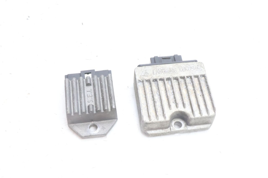 photo de CHARGING REGULATOR PIAGGIO NEW TYPHOON 50 (2018 - 2021) - Component detail