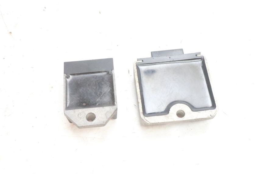 photo de CHARGING REGULATOR PIAGGIO NEW TYPHOON 50 (2018 - 2021) - Zoom on usage condition