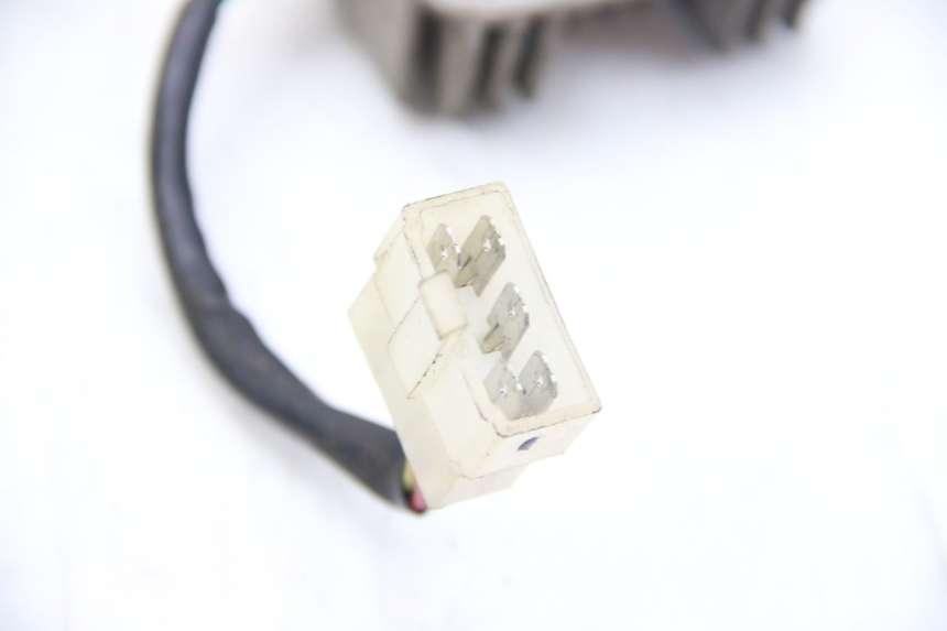 photo de CHARGING REGULATOR SELECT UP OCTALIS 125 (2007 - 2012) - Zoom on usage condition