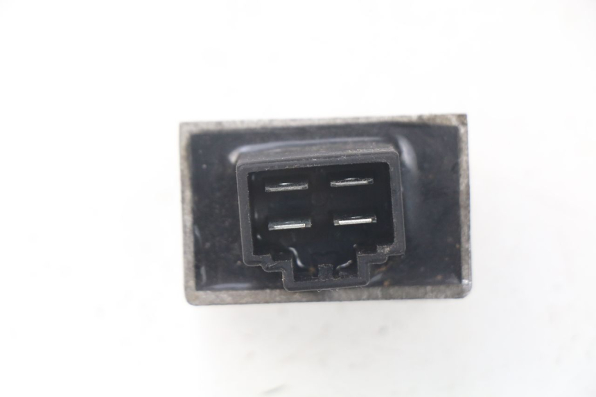 photo de CHARGING REGULATOR SYM ORBIT 2 4T 50 (2008 - 2017) - Alternative perspective