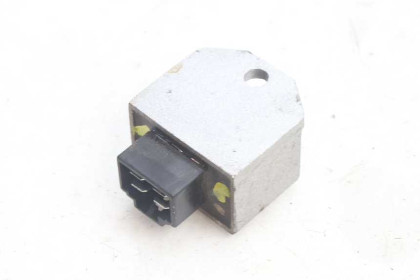 photo de CHARGING REGULATOR SYM ORBIT 2 4T 50 (2008 - 2017) - Component detail