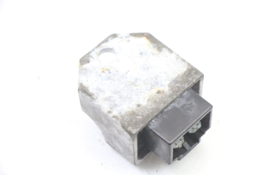 photo de CHARGING REGULATOR PEUGEOT CITYSTAR 50 (2013 - 2017) - Alternative perspective