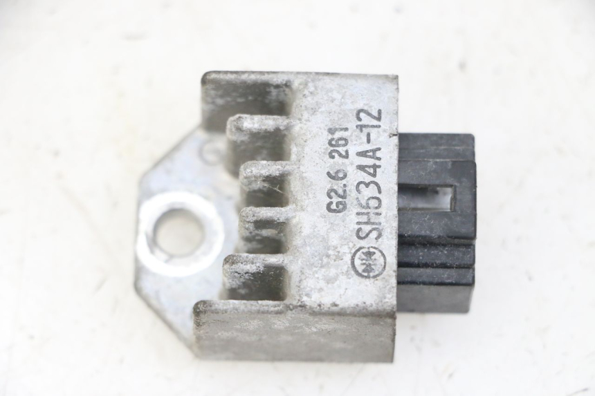 photo de CHARGING REGULATOR PEUGEOT CITYSTAR 50 (2013 - 2017) - Zoom on usage condition