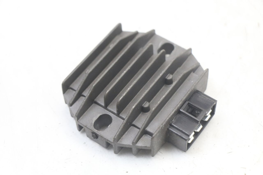 photo de REGULATOR PIAGGIO BEVERLY 125 (1998 - 2005) - Main view