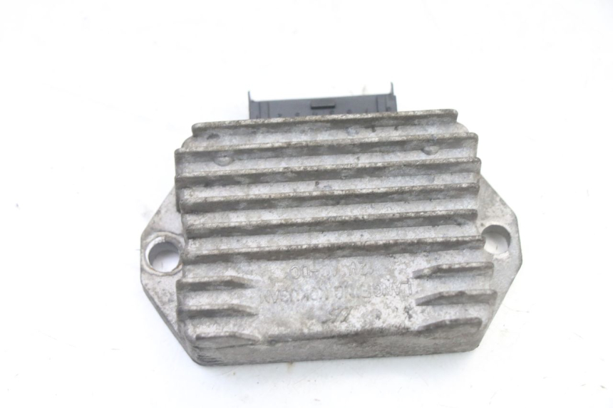 photo de CHARGING REGULATOR PIAGGIO VESPA S 2T 50 (2007 - 2014) - Component detail