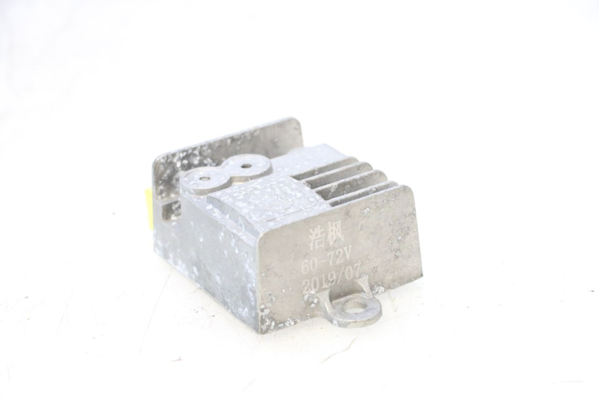 photo de REGULATOR EFUN PUSA 1 - Alternative perspective