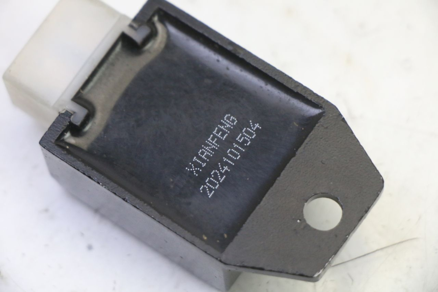 photo de REGULATOR APOLLO RFZ 125 - Technical close-up