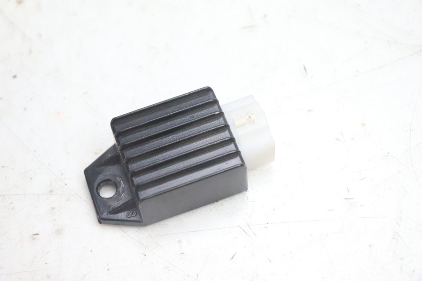 photo de CHARGING REGULATOR APOLLO RFZ 150 - Component detail