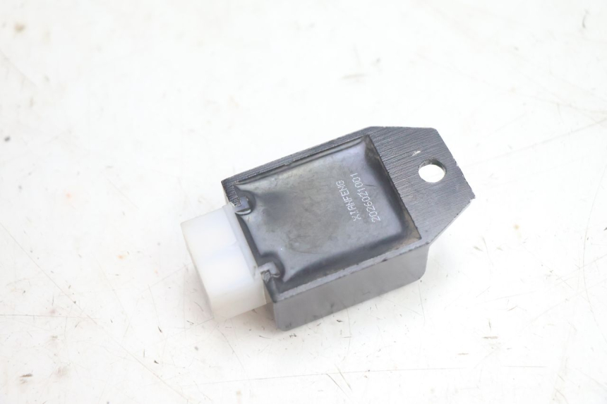photo de CHARGING REGULATOR APOLLO RFZ 150 - Alternative perspective