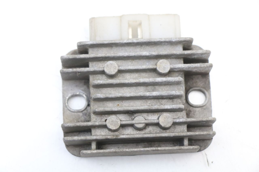 photo de CHARGING REGULATOR TNT MOTOR ROMA 10' 4T 50 (2007 - 2018) - Component detail