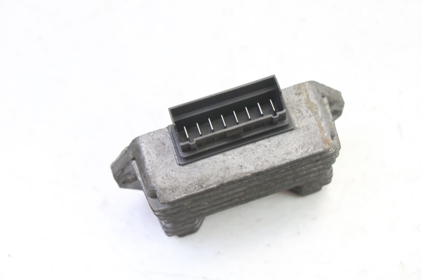 photo de CHARGE REGULATOR GILERA RUNNER SL 50 (2006 - 2009) - Zoom on usage condition