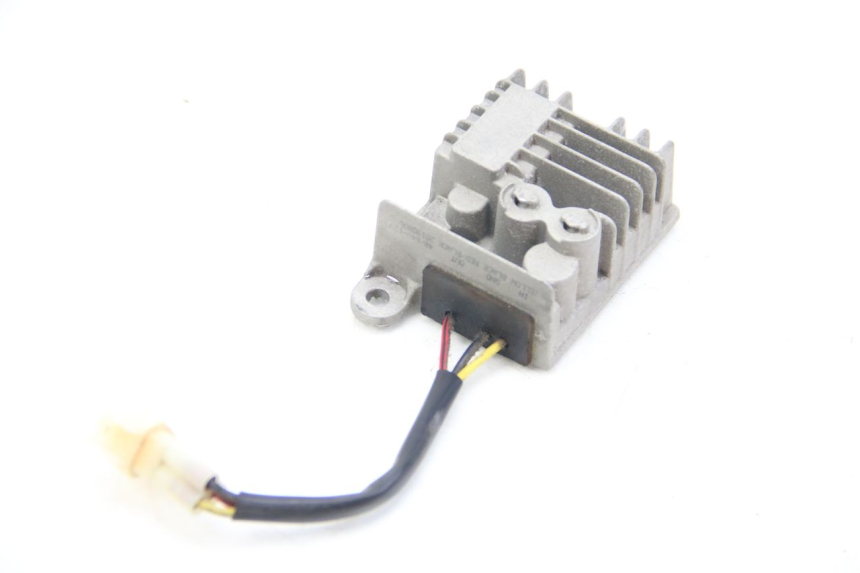 photo de CHARGING REGULATOR LVNENG S5 1 (2019 - 2023) - Main view