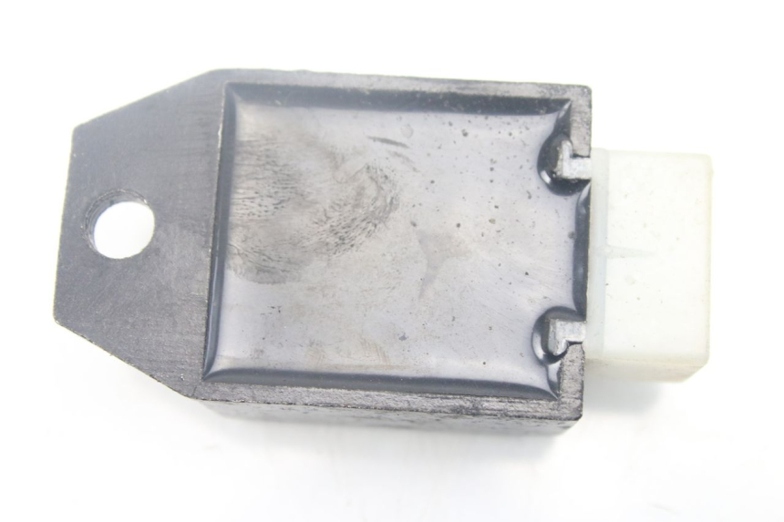 photo de CHARGING REGULATOR JM MOTORS SANTANA 50 (2014 - 2023) - Zoom on usage condition