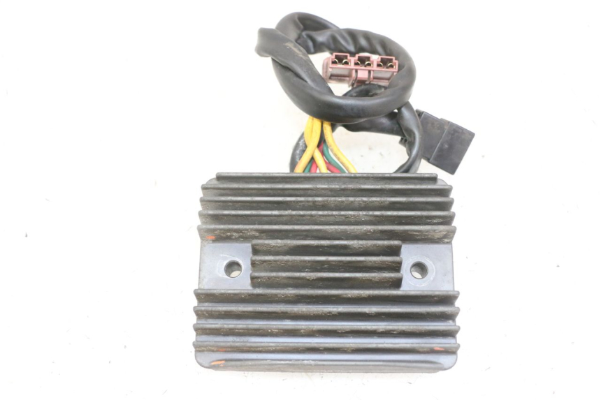 photo de REGULATOR PEUGEOT SATELIS 125 (2013 - 2018) - Zoom on usage condition