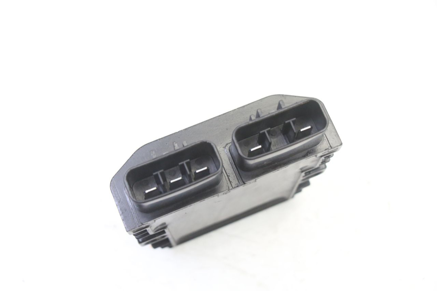 photo de REGULATOR PEUGEOT SATELIS 125 (2013 - 2018) - Zoom on usage condition