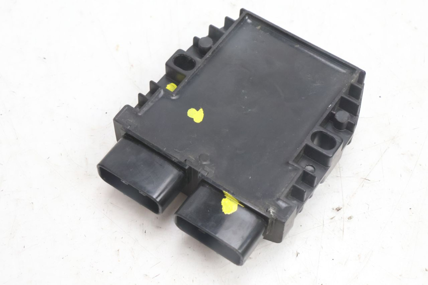photo de REGULATOR PEUGEOT SATELIS 125 (2013 - 2018) - Alternative perspective
