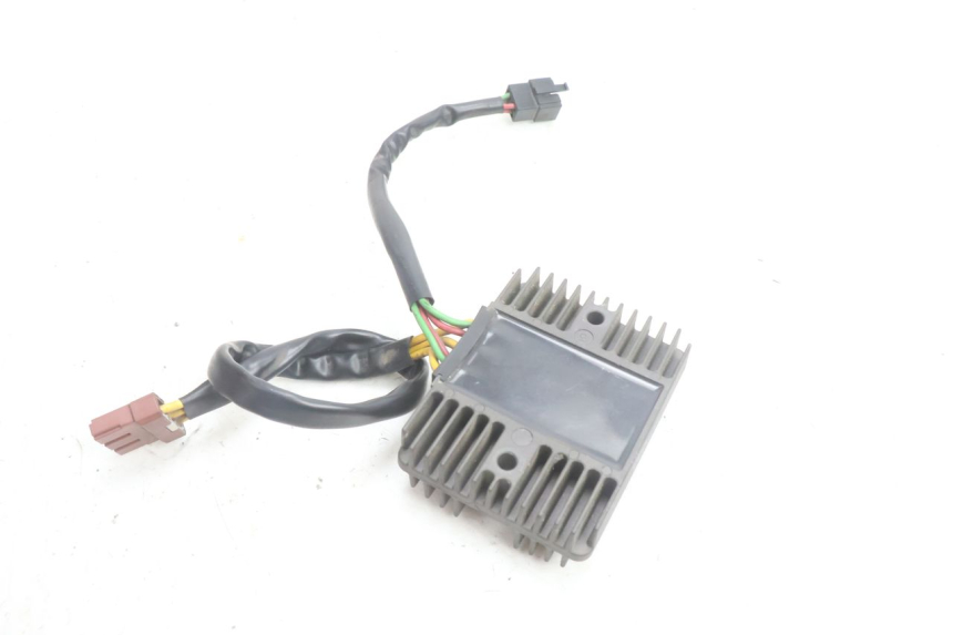 photo de CHARGING REGULATOR PEUGEOT SATELIS 125 (2006 - 2009) - Alternative perspective