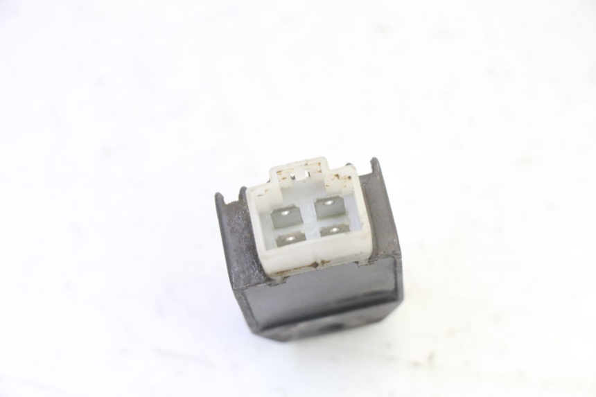 photo de CHARGING REGULATOR PEUGEOT SPEEDFIGHT 3 AIR 50 (2009 - 2015) - Alternative perspective