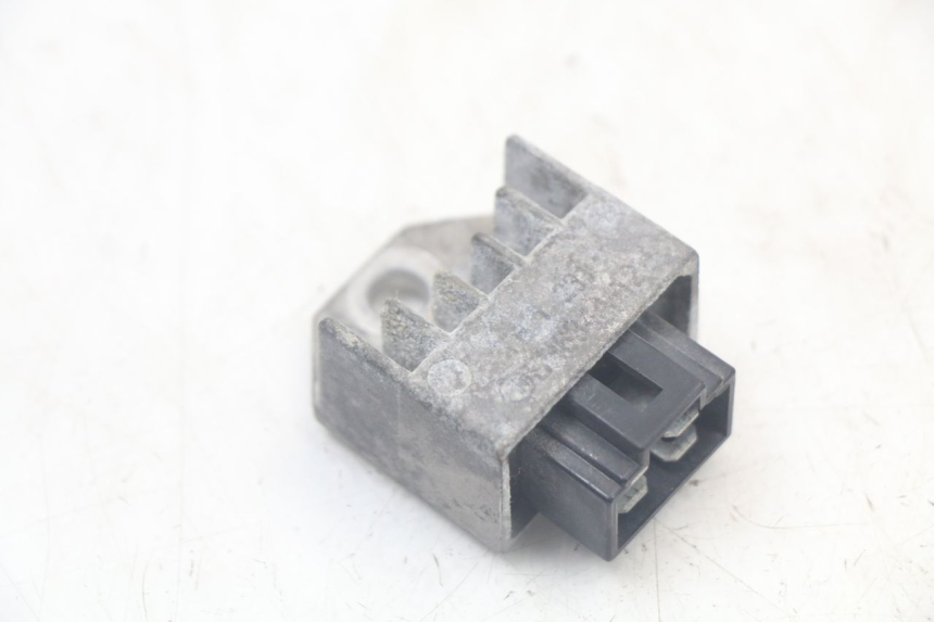 photo de CHARGING REGULATOR PEUGEOT SPEEDFIGHT 100 (1997 - 2007) - Component detail