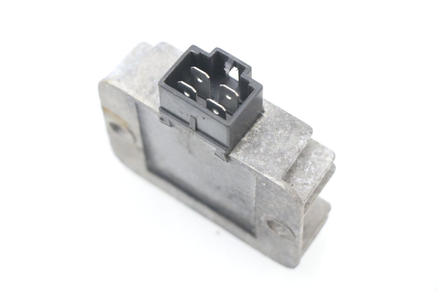 photo de REGULATOR JM MOTORS SUNNY 50 (2017 - 2020) - Zoom on usage condition