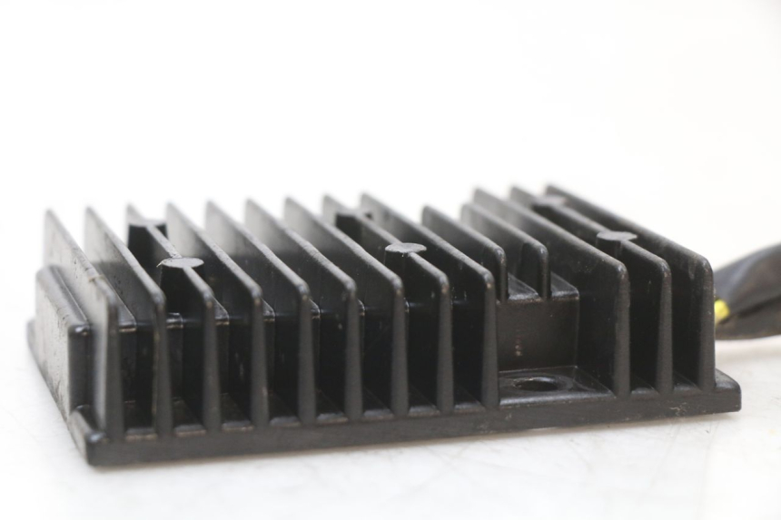 photo de REGULATOR KYMCO SUPER 8 4T 50 (2021 - 2024) - Zoom on usage condition