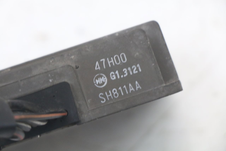 photo de REGULATOR SUZUKI GSR 750 (2011 - 2017) - Alternative perspective