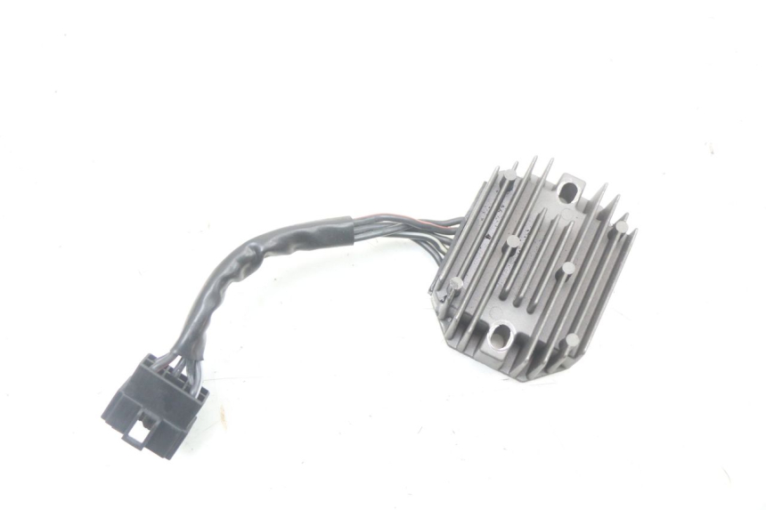 photo de REGULATOR SUZUKI SV S 650 (1999 - 2002) - Component detail