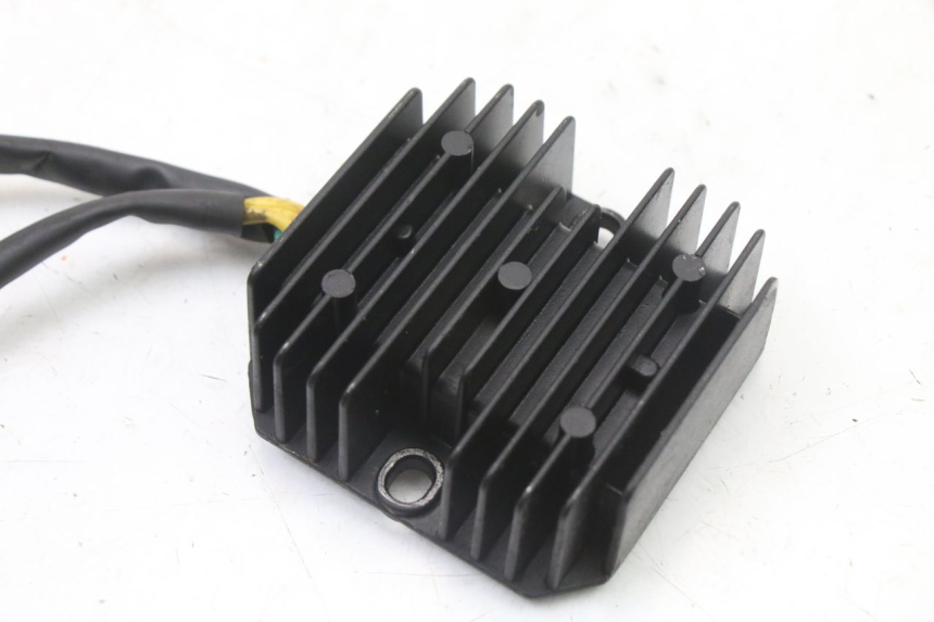 photo de CHARGING REGULATOR SYM FIDDLE 3 III 125 (2014 - 2020) - Zoom on usage condition