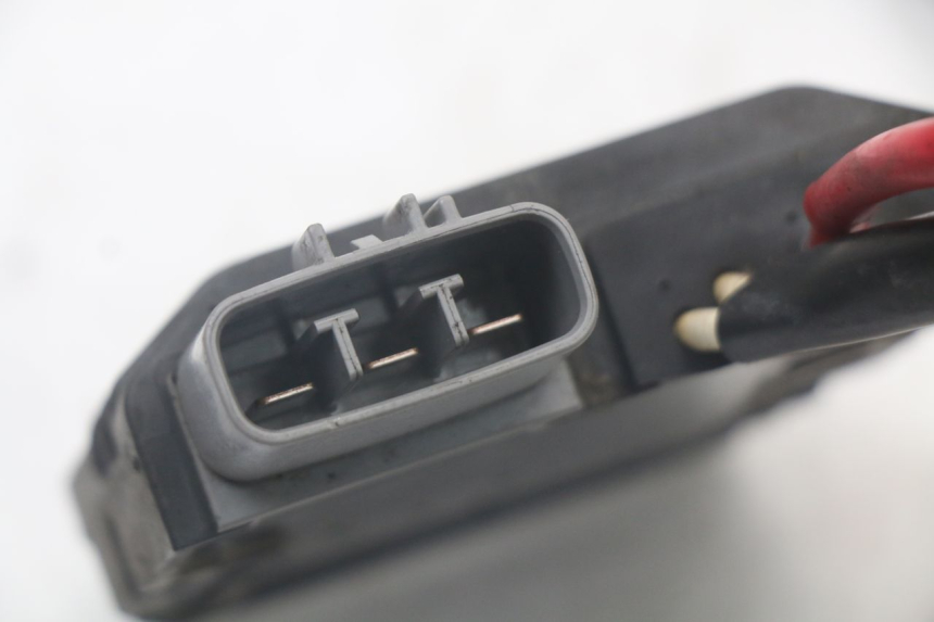 photo de CHARGING REGULATOR YAMAHA TDM ABS 900 (2002 - 2014) - Alternative perspective