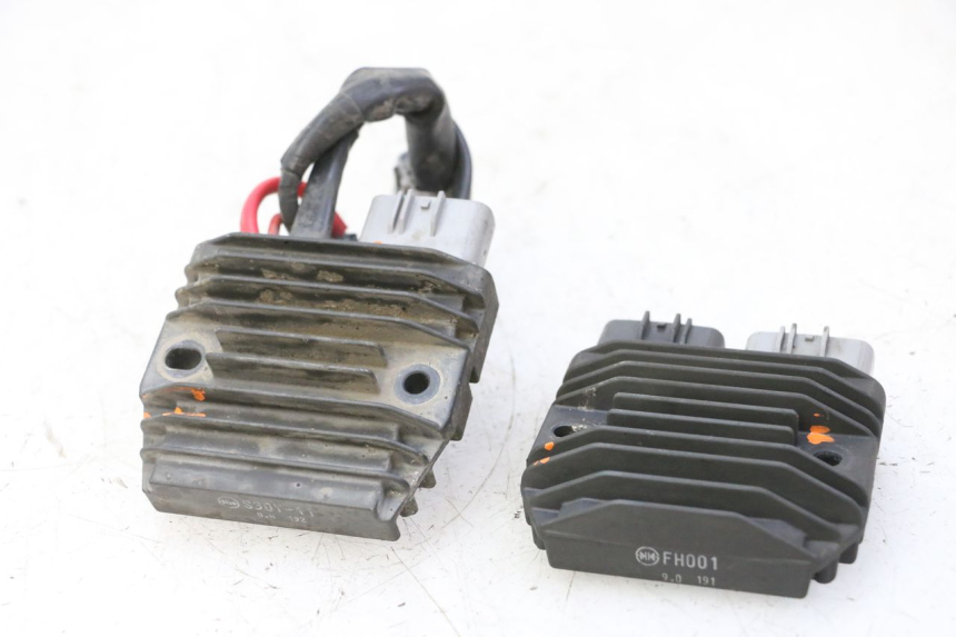 photo de CHARGING REGULATOR YAMAHA TDM ABS 900 (2002 - 2014) - Main view