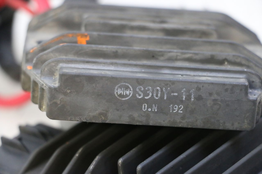 photo de CHARGING REGULATOR YAMAHA TDM ABS 900 (2002 - 2014) - Fixing points details